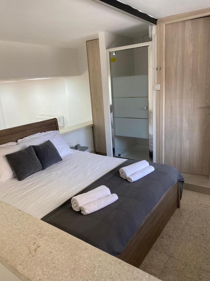 לימסול Modern City Center Appartment Saripolou מראה חיצוני תמונה