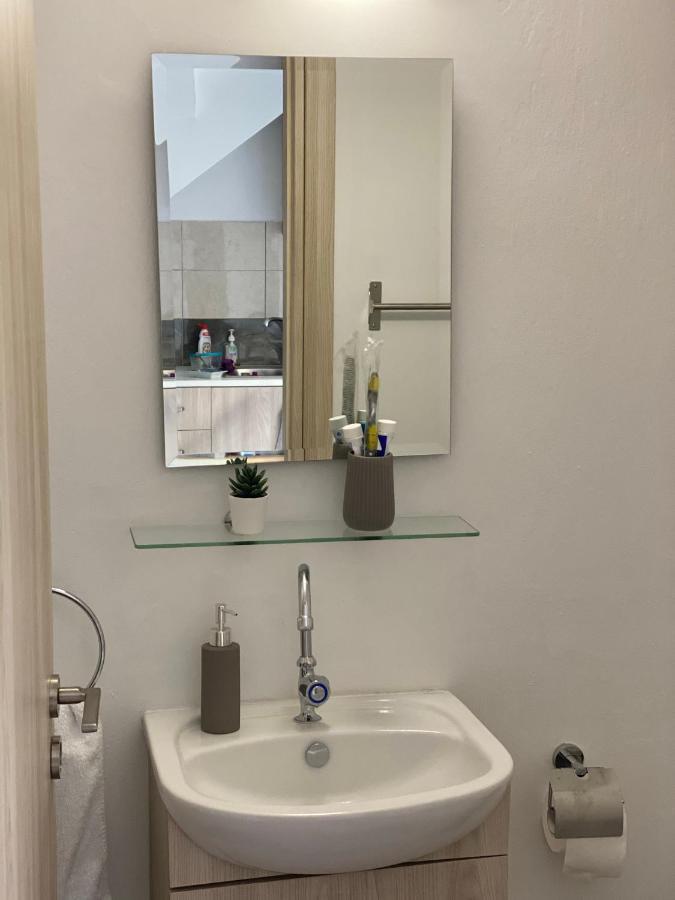 לימסול Modern City Center Appartment Saripolou מראה חיצוני תמונה
