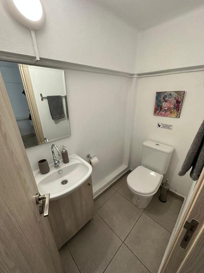 לימסול Modern City Center Appartment Saripolou מראה חיצוני תמונה